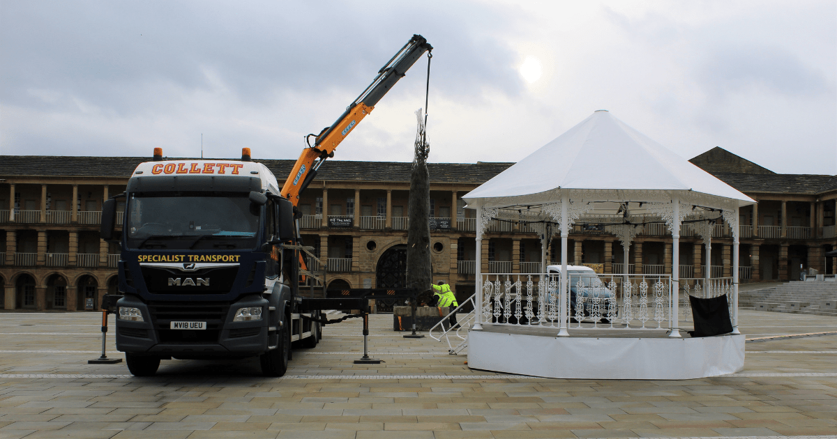 Delivering the Piece Hall Christmas Tree